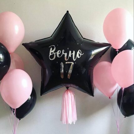 большая черная звезда с надписью